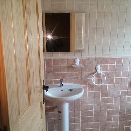 Rural Puerta De Caderechas 3*