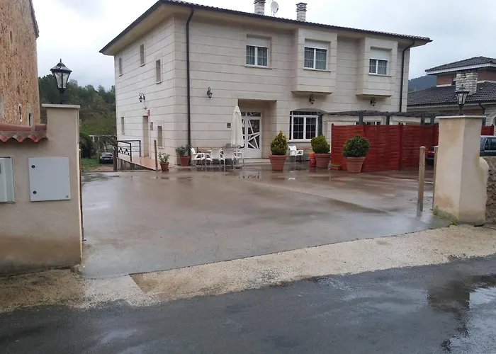 Hotel Rural Puerta De Caderechas Terminon