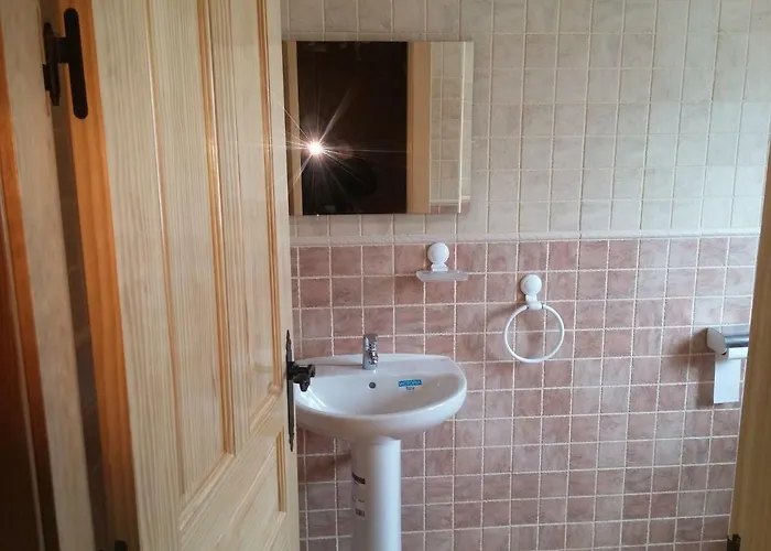 Rural Puerta De Caderechas 3*